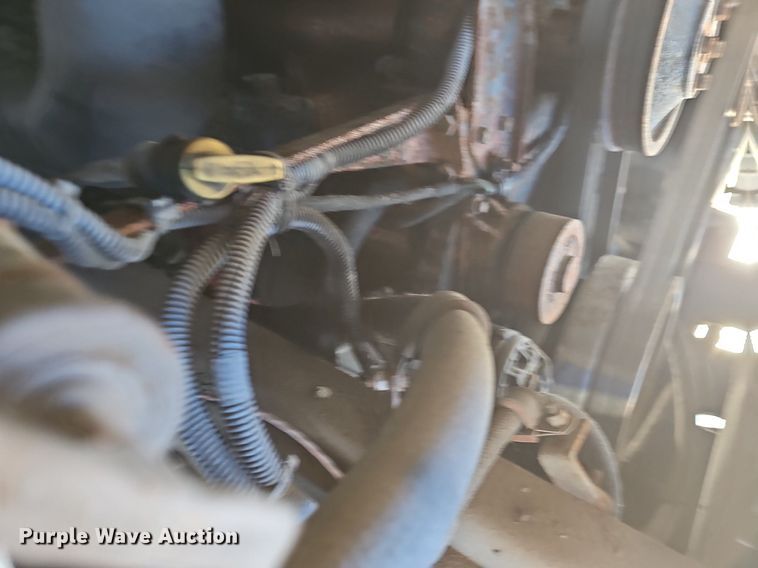 image for item DM1618 2006 Gillig  G29D102N4 transit bus