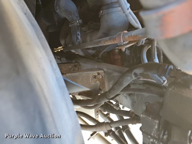 image for item DM1618 2006 Gillig  G29D102N4 transit bus