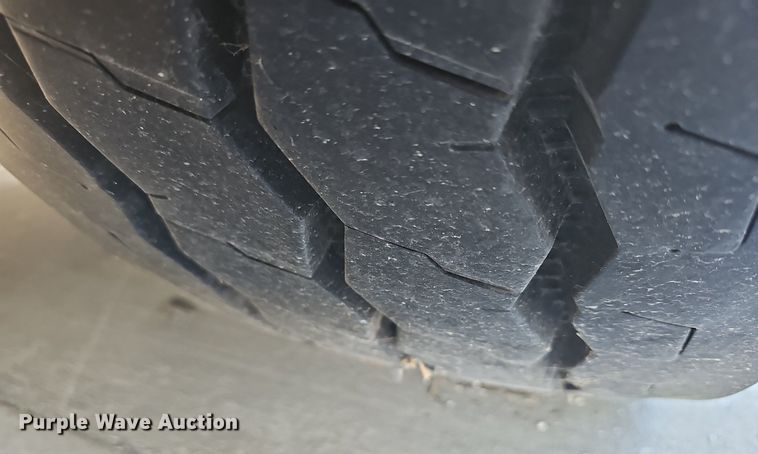 image for item DM1618 2006 Gillig  G29D102N4 transit bus