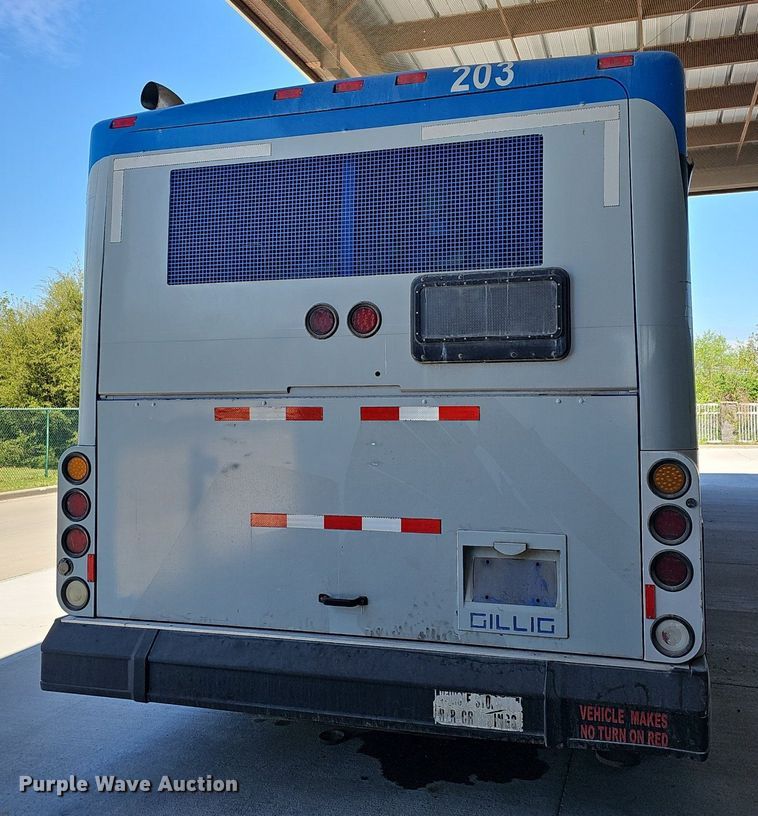 image for item DM1625 2006 Gillig  G29D102N4 transit bus