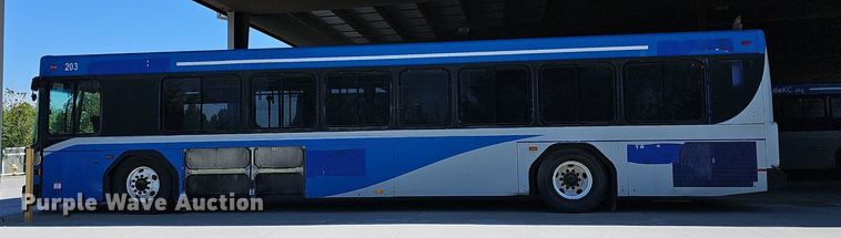 image for item DM1625 2006 Gillig  G29D102N4 transit bus
