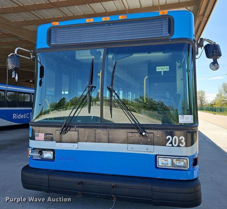 image for item DM1625 2006 Gillig  G29D102N4 transit bus