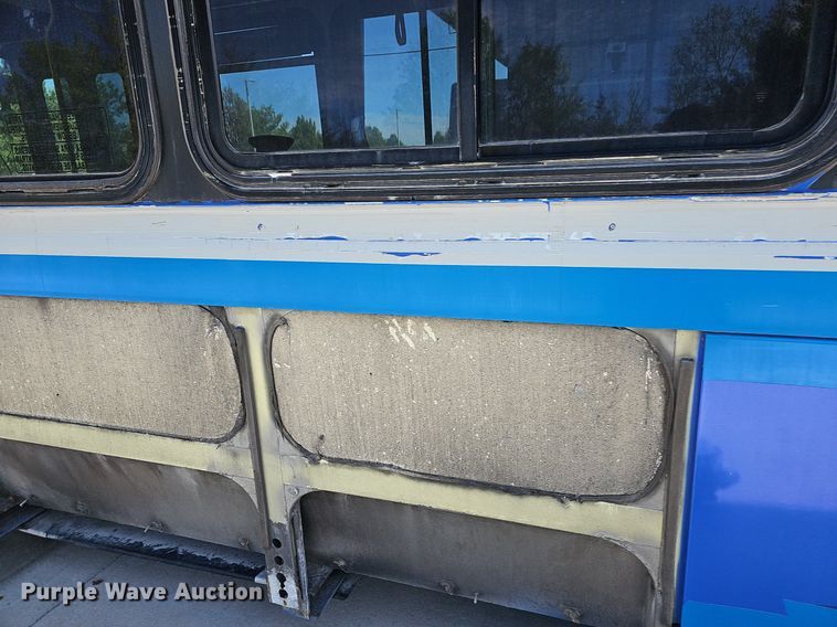 image for item DM1625 2006 Gillig  G29D102N4 transit bus