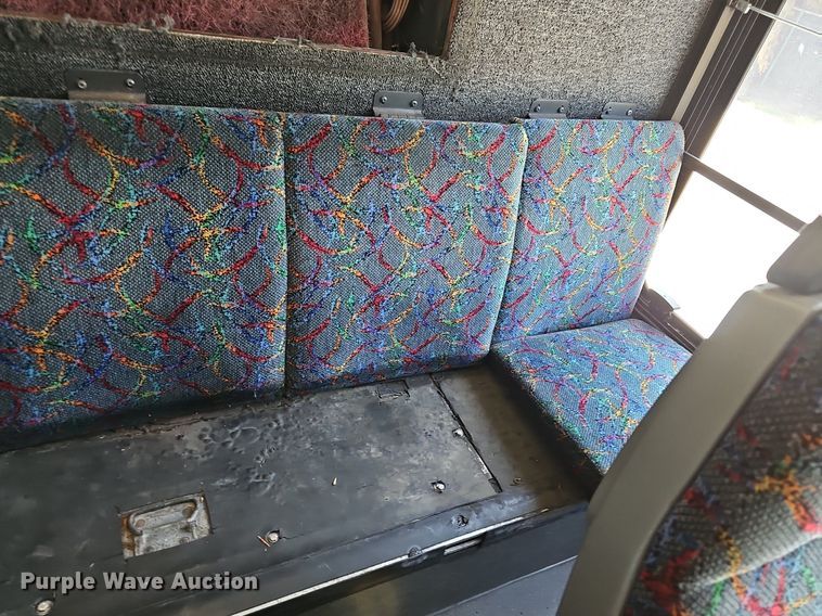 image for item DM1625 2006 Gillig  G29D102N4 transit bus