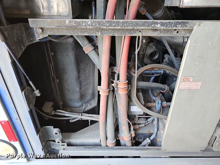 image for item DM1625 2006 Gillig  G29D102N4 transit bus