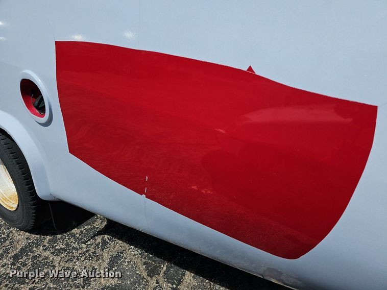 image for item DM1626 2014 Ford E450 Super Duty  shuttle bus