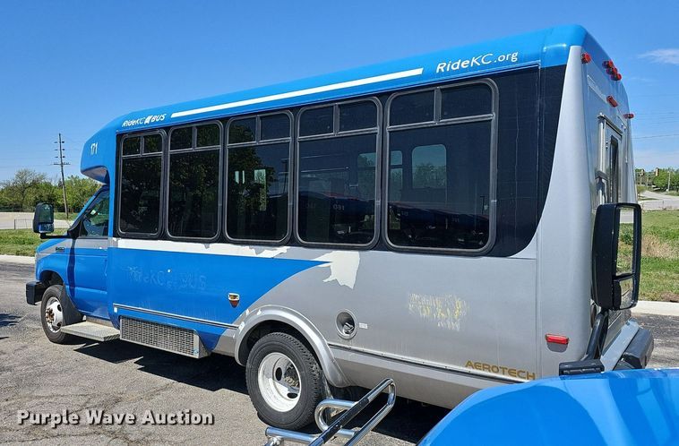 image for item DM1627 2016 Eldorado National Aerotech Ford 220 shuttle bus