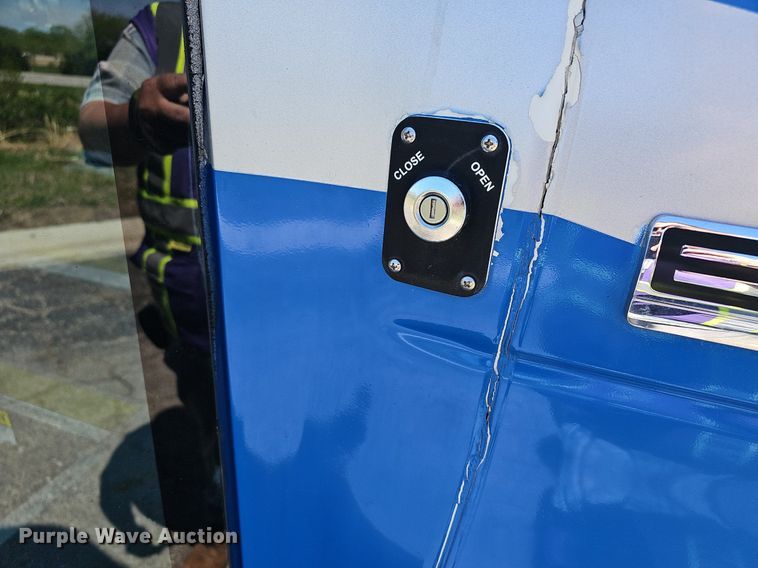 image for item DM1627 2016 Eldorado National Aerotech Ford 220 shuttle bus