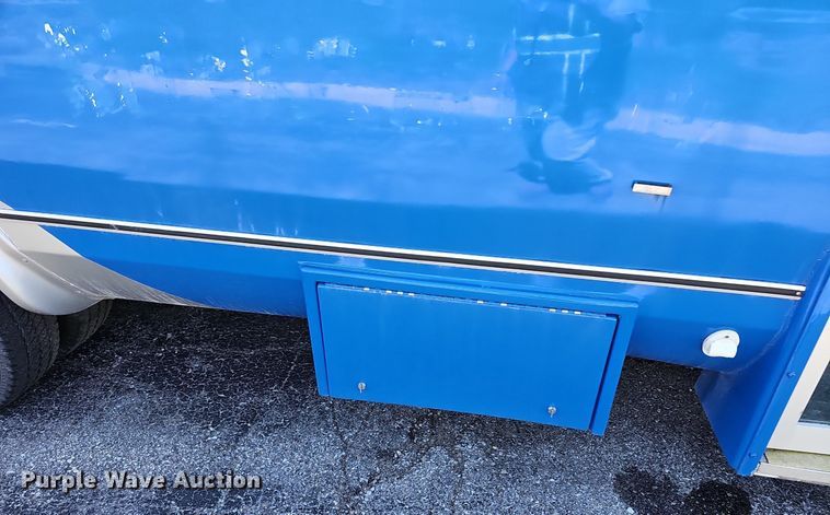 image for item DM1627 2016 Eldorado National Aerotech Ford 220 shuttle bus