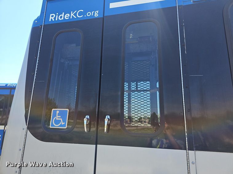 image for item DM1627 2016 Eldorado National Aerotech Ford 220 shuttle bus