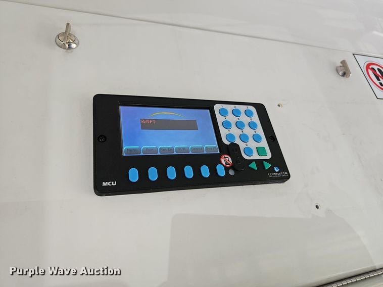 image for item DM1627 2016 Eldorado National Aerotech Ford 220 shuttle bus