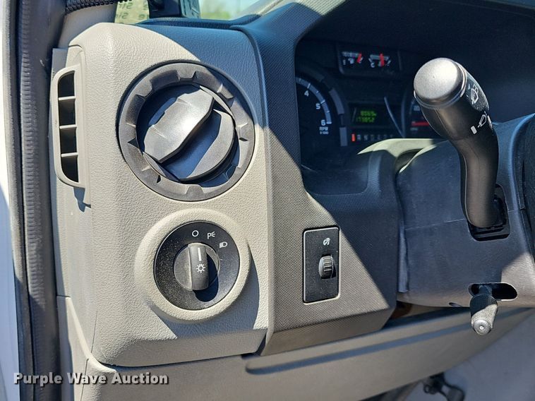 image for item DM1627 2016 Eldorado National Aerotech Ford 220 shuttle bus