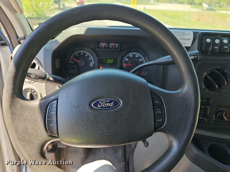 image for item DM1627 2016 Eldorado National Aerotech Ford 220 shuttle bus