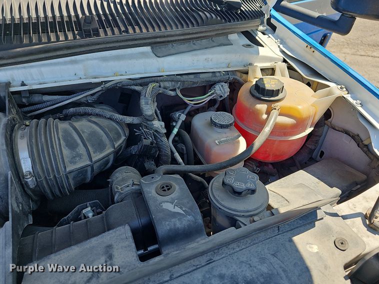 image for item DM1627 2016 Eldorado National Aerotech Ford 220 shuttle bus