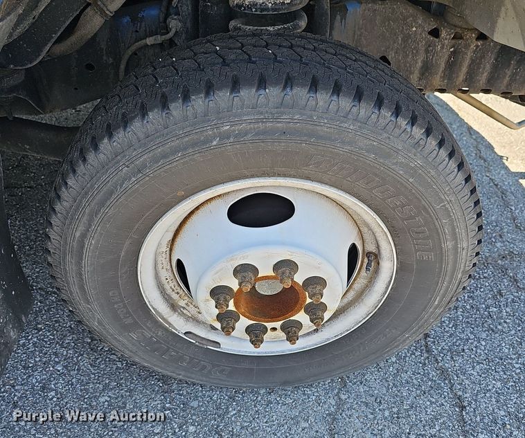 image for item DM1627 2016 Eldorado National Aerotech Ford 220 shuttle bus