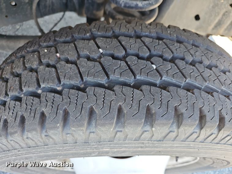 image for item DM1627 2016 Eldorado National Aerotech Ford 220 shuttle bus