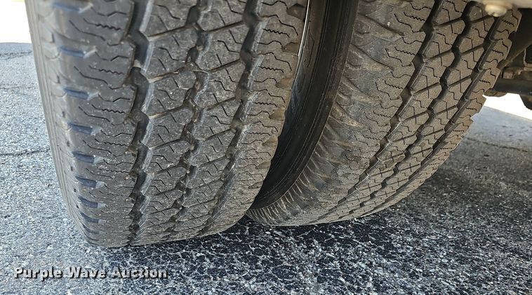 image for item DM1627 2016 Eldorado National Aerotech Ford 220 shuttle bus