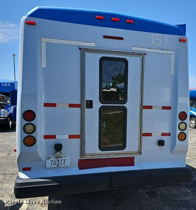 image for item DM1628 2011 Eldorado National shuttle bus