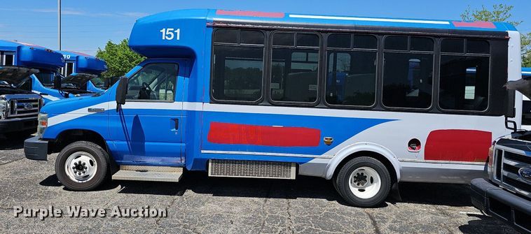 image for item DM1628 2011 Eldorado National shuttle bus