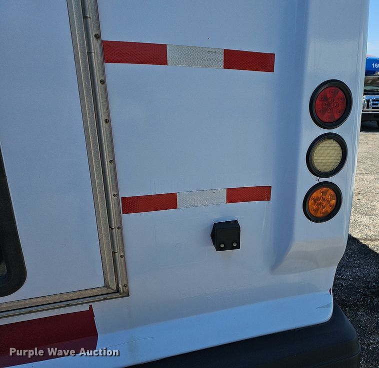 image for item DM1628 2011 Eldorado National shuttle bus