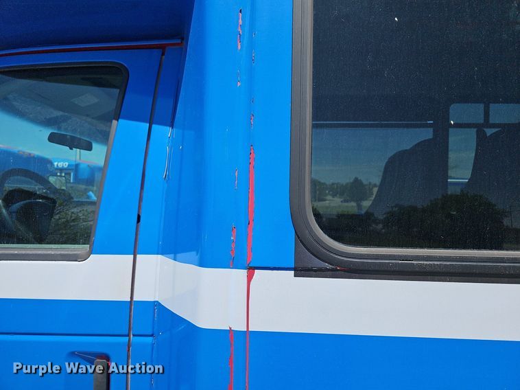 image for item DM1628 2011 Eldorado National shuttle bus