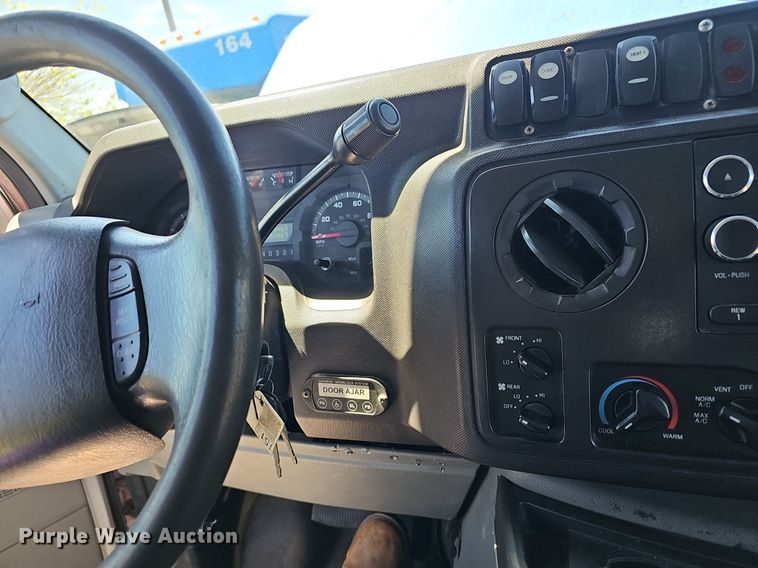 image for item DM1628 2011 Eldorado National shuttle bus