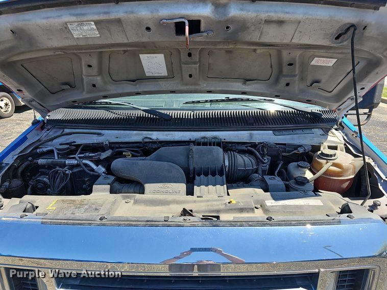 image for item DM1628 2011 Eldorado National shuttle bus