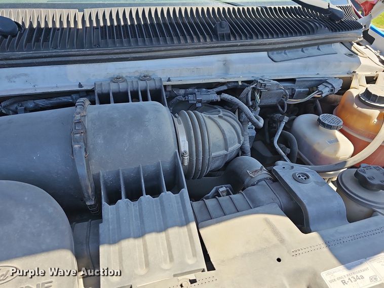 image for item DM1628 2011 Eldorado National shuttle bus