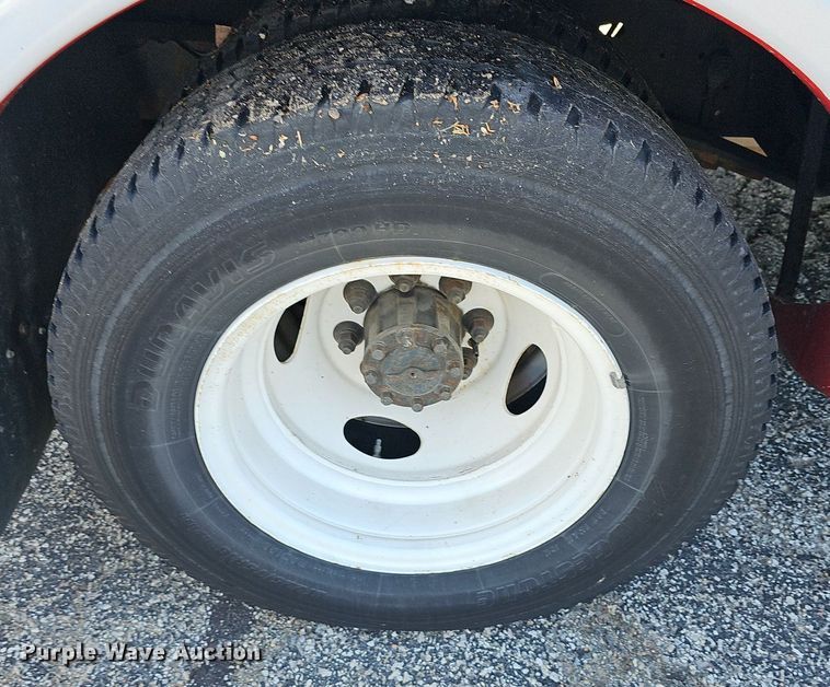 image for item DM1628 2011 Eldorado National shuttle bus