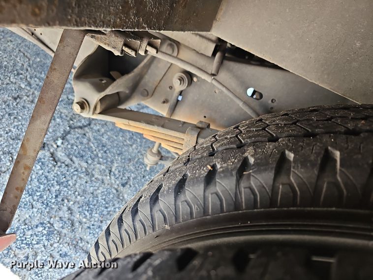 image for item DM1628 2011 Eldorado National shuttle bus