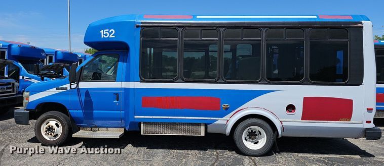 image for item DM1629 2011 Eldorado National shuttle bus