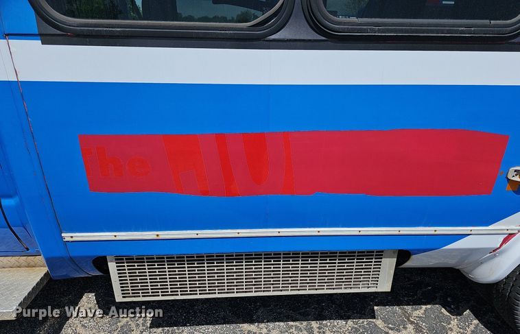 image for item DM1629 2011 Eldorado National shuttle bus