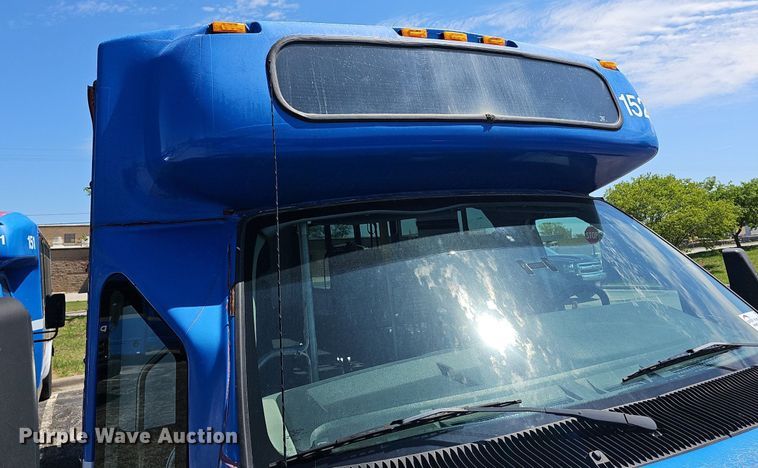 image for item DM1629 2011 Eldorado National shuttle bus