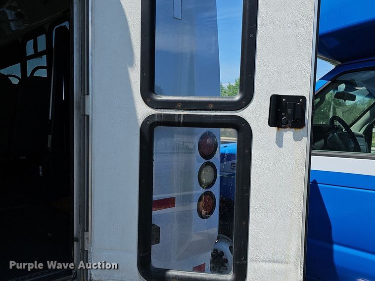 image for item DM1629 2011 Eldorado National shuttle bus