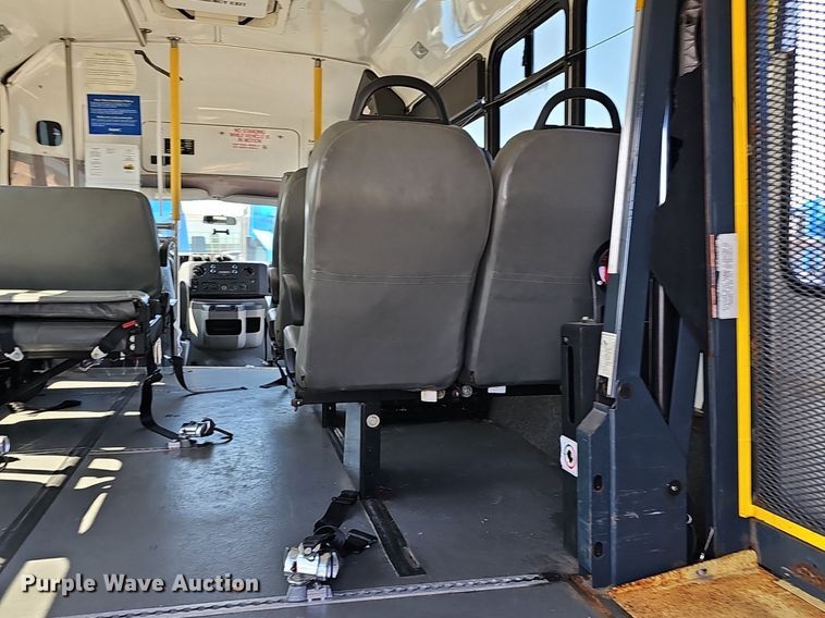 image for item DM1629 2011 Eldorado National shuttle bus