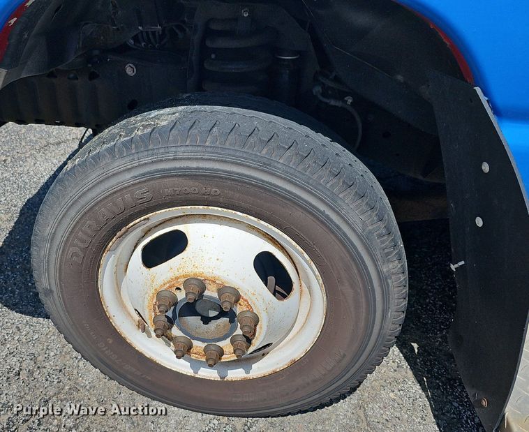 image for item DM1629 2011 Eldorado National shuttle bus