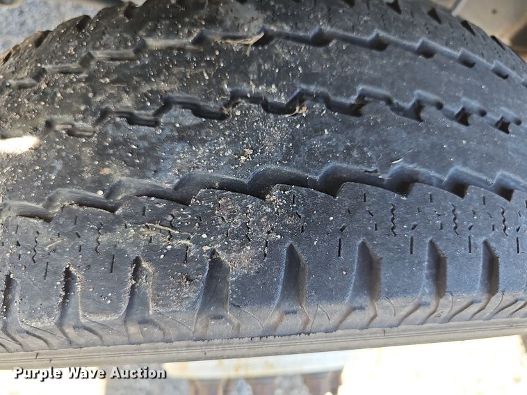 image for item DM1629 2011 Eldorado National shuttle bus