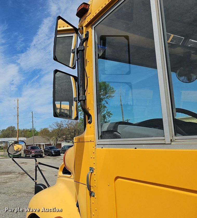 image for item DM1637 2005 IC CE300 school bus