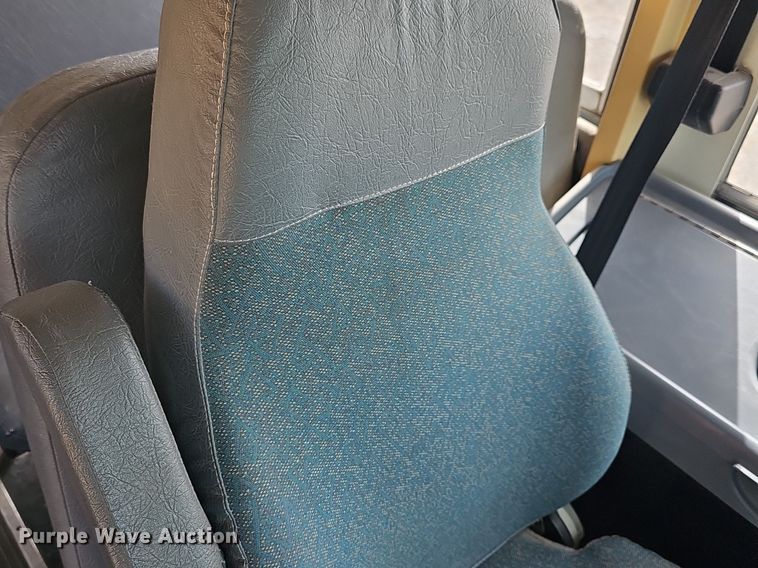 image for item DM1637 2005 IC CE300 school bus