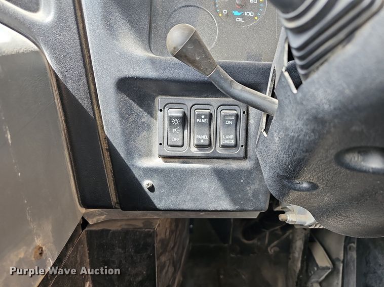 image for item DM1637 2005 IC CE300 school bus