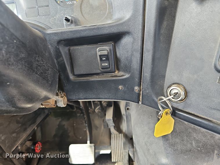 image for item DM1637 2005 IC CE300 school bus