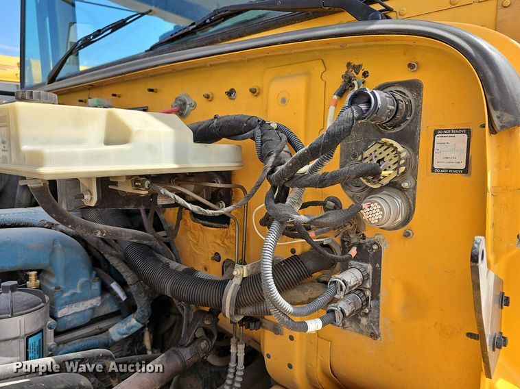 image for item DM1637 2005 IC CE300 school bus