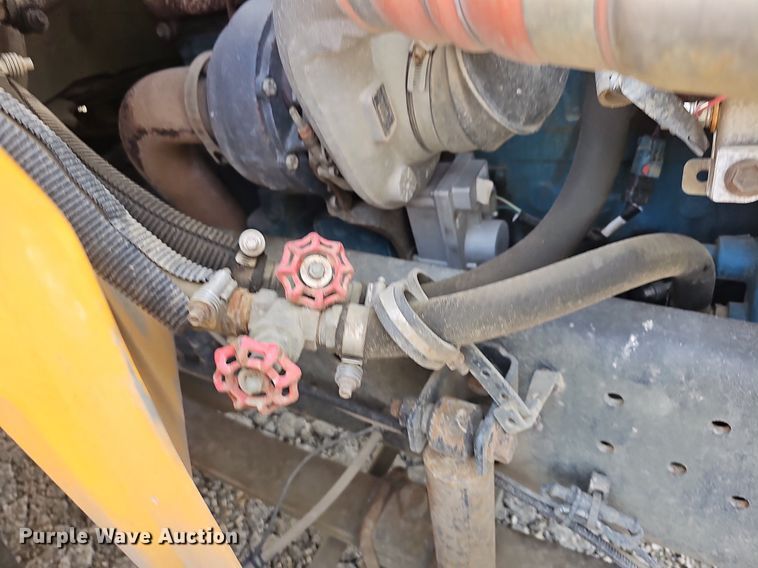 image for item DM1637 2005 IC CE300 school bus