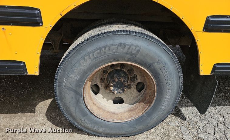 image for item DM1637 2005 IC CE300 school bus