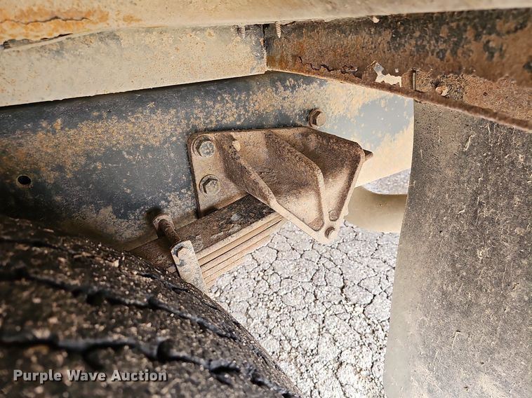 image for item DM1637 2005 IC CE300 school bus