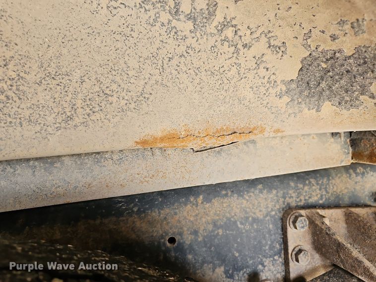 image for item DM1637 2005 IC CE300 school bus