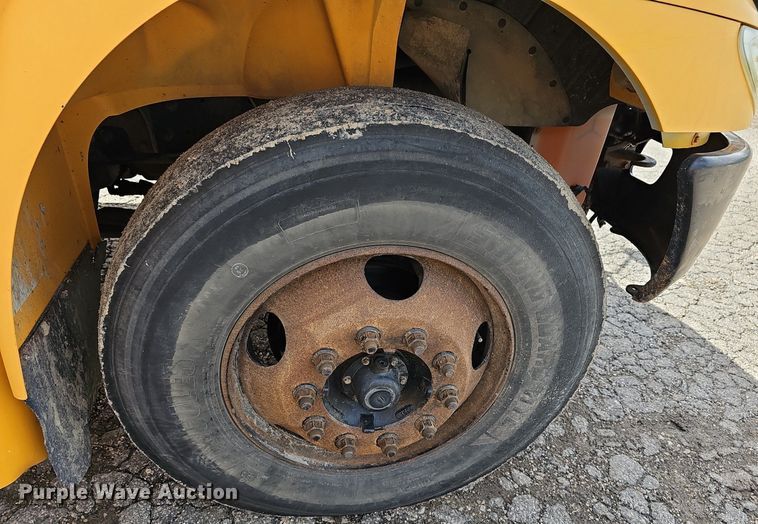 image for item DM1637 2005 IC CE300 school bus