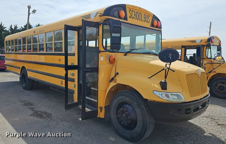image for item DM1638 2005 IC CE300 school bus