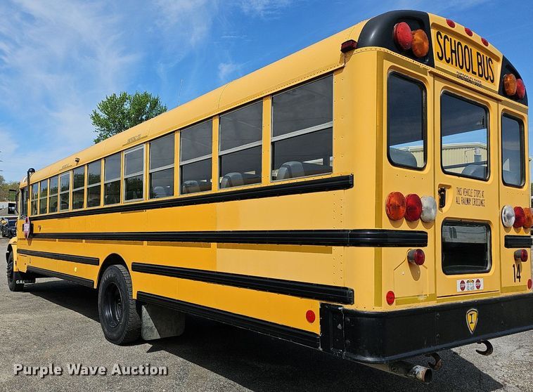 image for item DM1638 2005 IC CE300 school bus