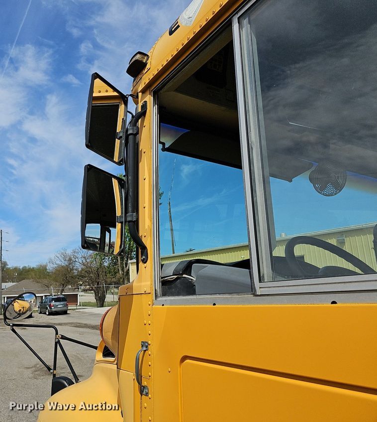image for item DM1638 2005 IC CE300 school bus
